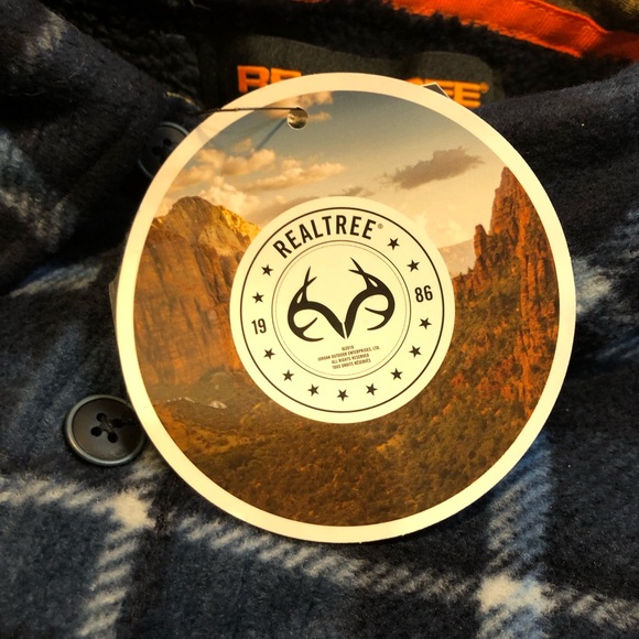 Realtree Fleece Shacket Men’s Small NWT - Picture 4 of 14